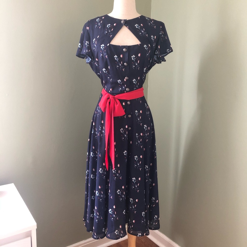 1940s style midi dress